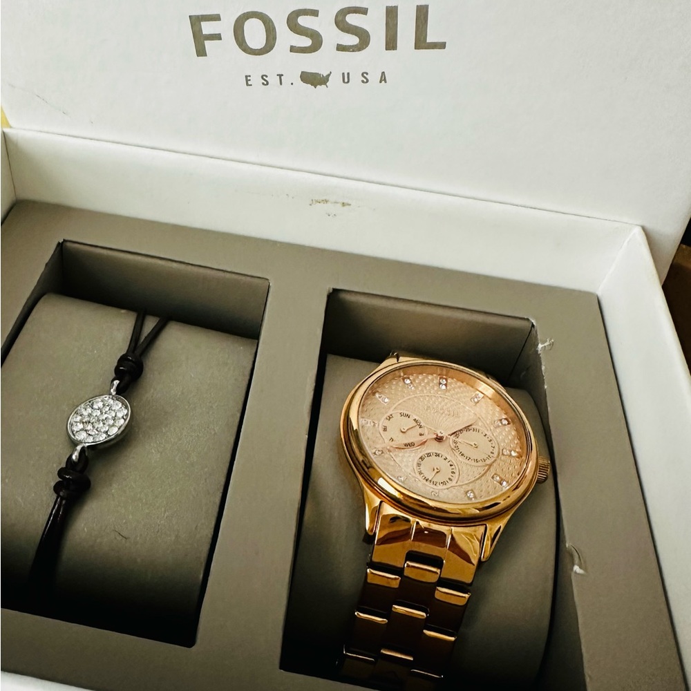 Fossil Gold-Tone Watch and Bracelet Set - Picture 1 of 10
